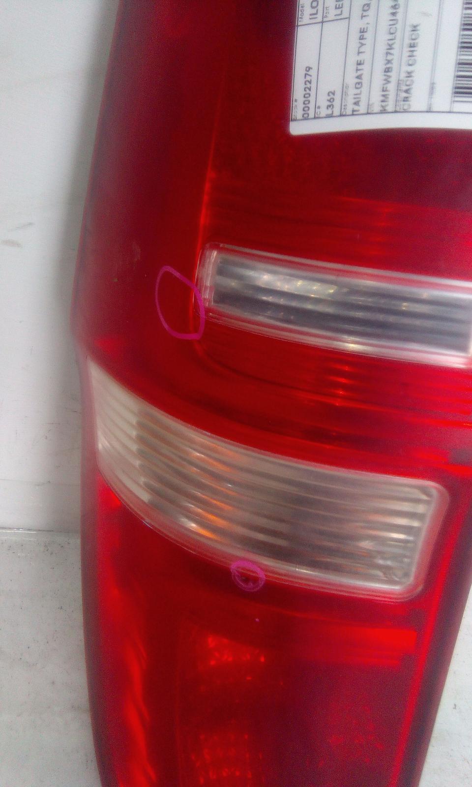 2013 Hyundai Iload/imax Left Taillight View Auto part Left Taillight Hyundai Iload/imax 2013