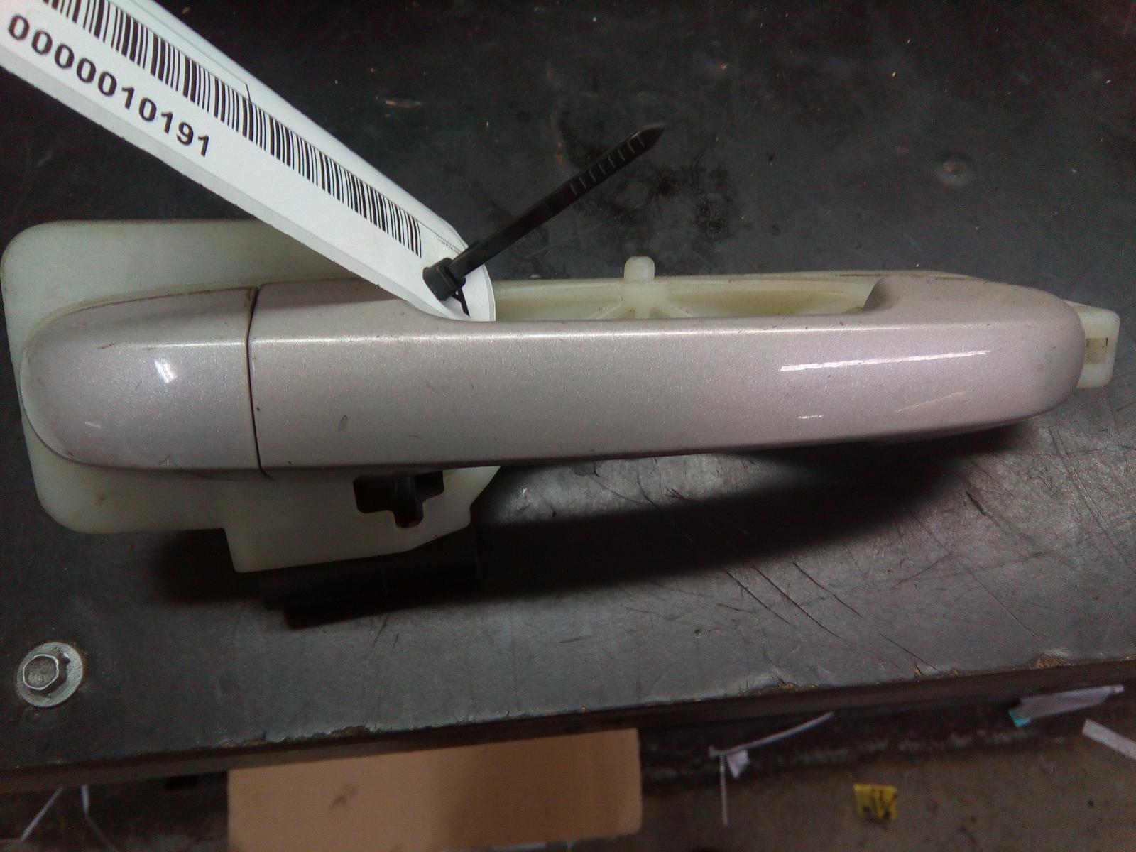 2010 Hyundai I30 Door Handle View Auto part Door Handle Hyundai I30 2010