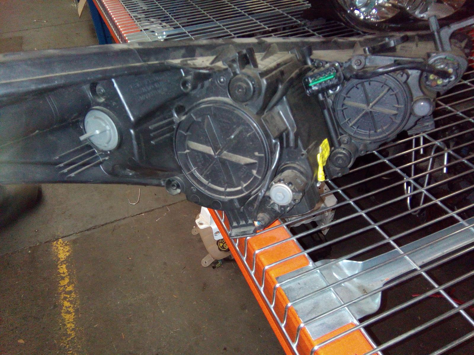 2015 Hyundai I30 Left Headlamp View Auto part Left Headlamp Hyundai I30 2015