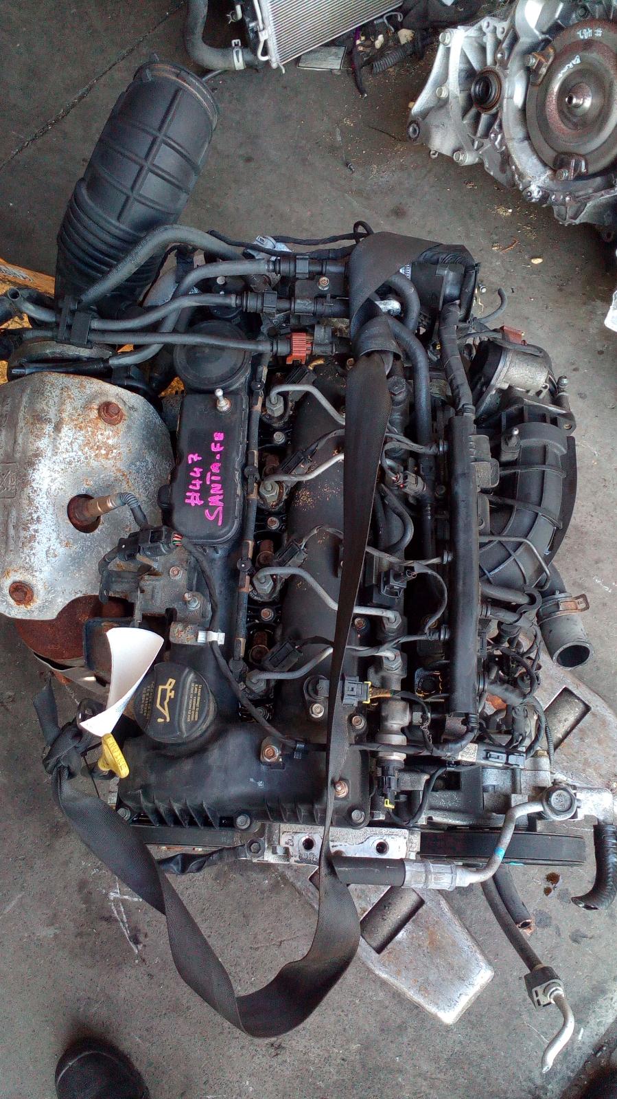 View Auto part Engine Hyundai Santa Fe 2011
