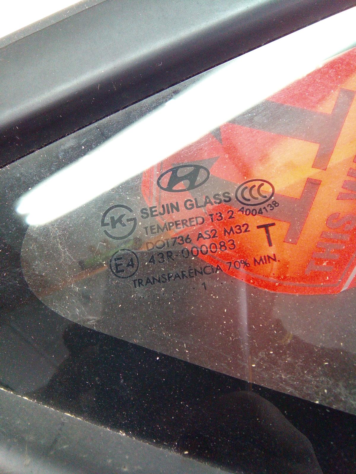 View Auto part Right Rear Side Glass Hyundai Ix35 2011