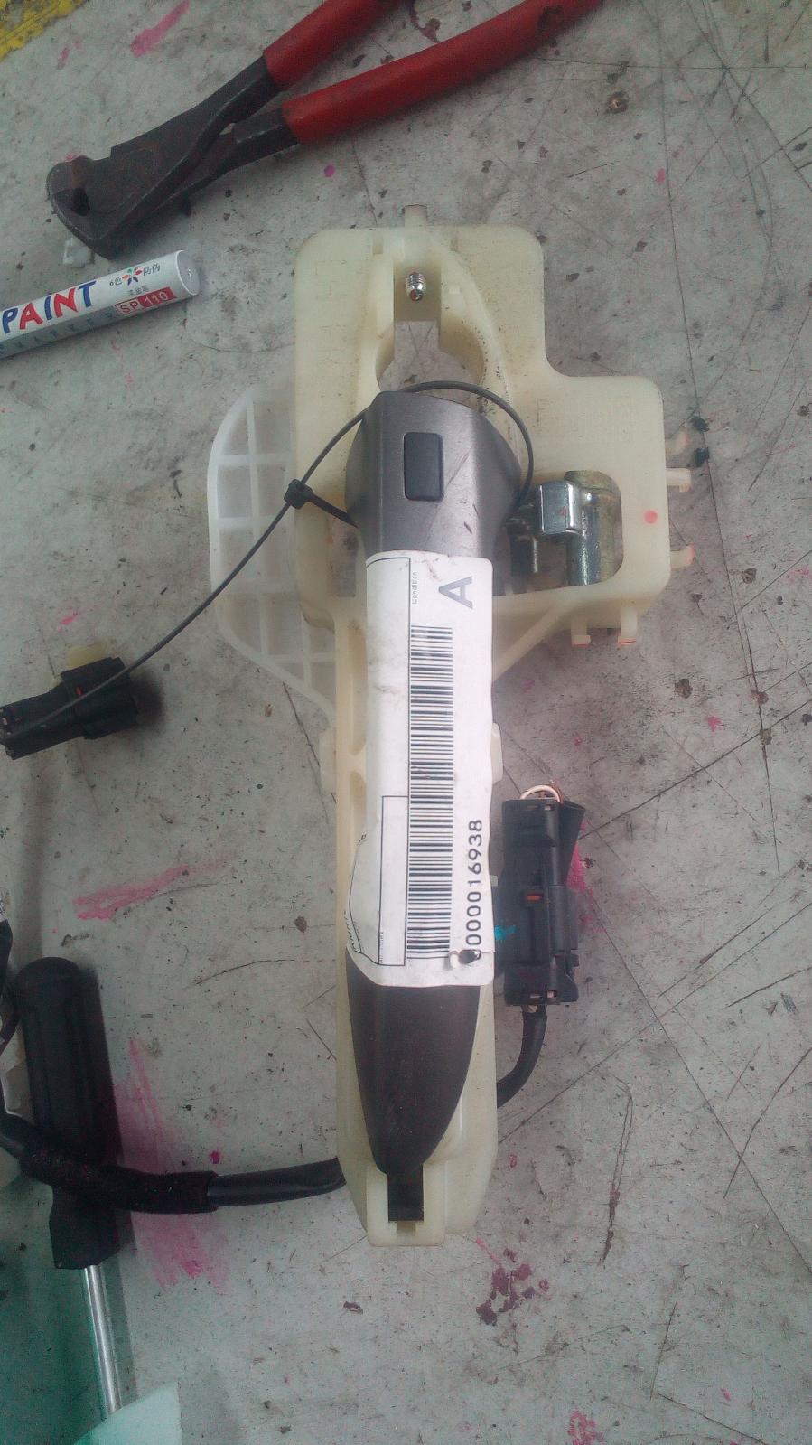 View Auto part Door Handle Hyundai Veloster 2014