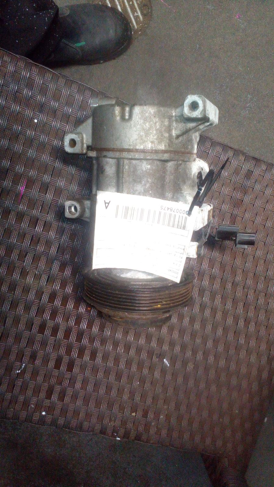 View Auto part A/C Compressor Hyundai Veloster 2014