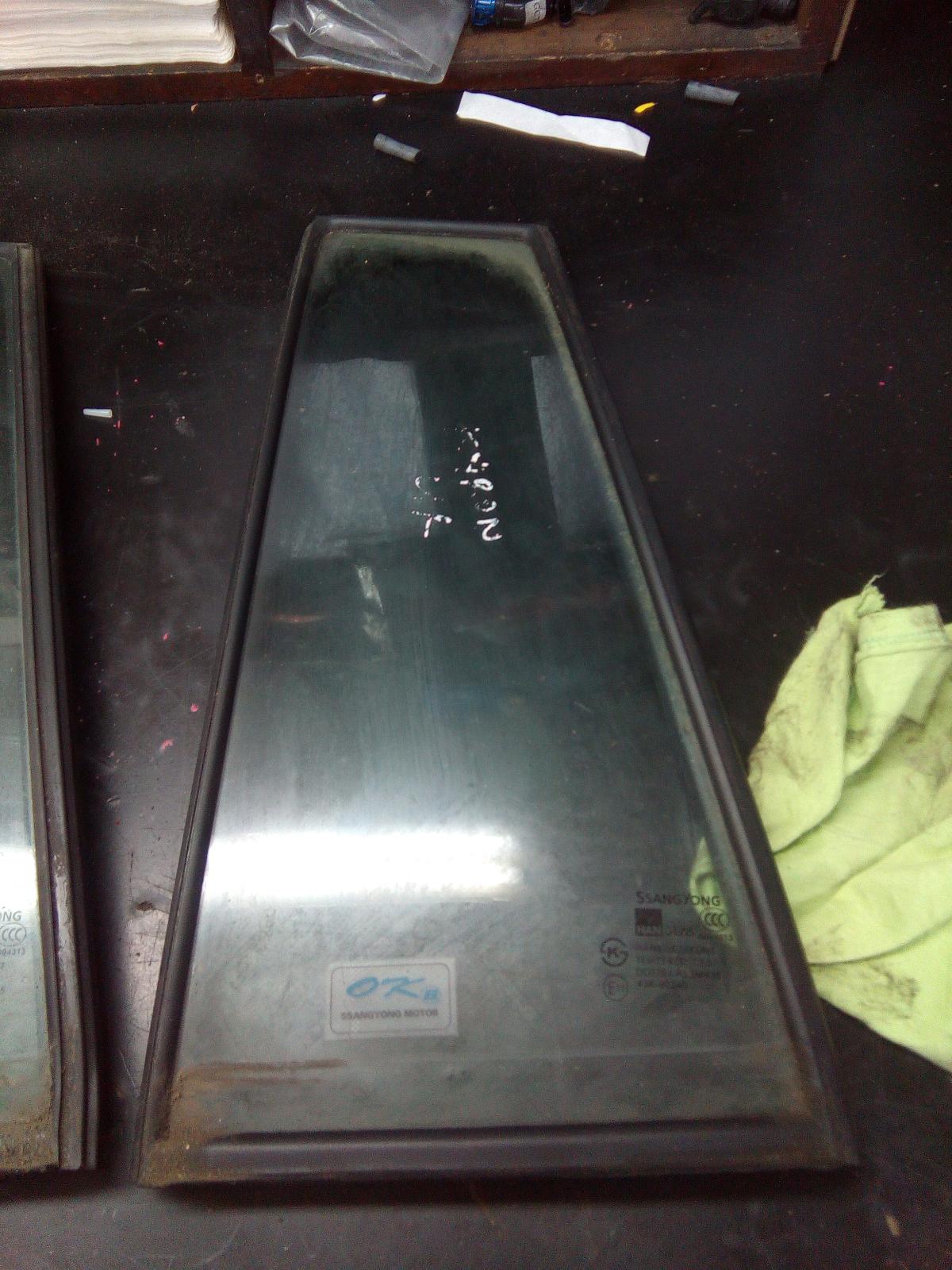 View Auto part Left Rear 1/4 Door Glass Ssangyong Kyron 2006