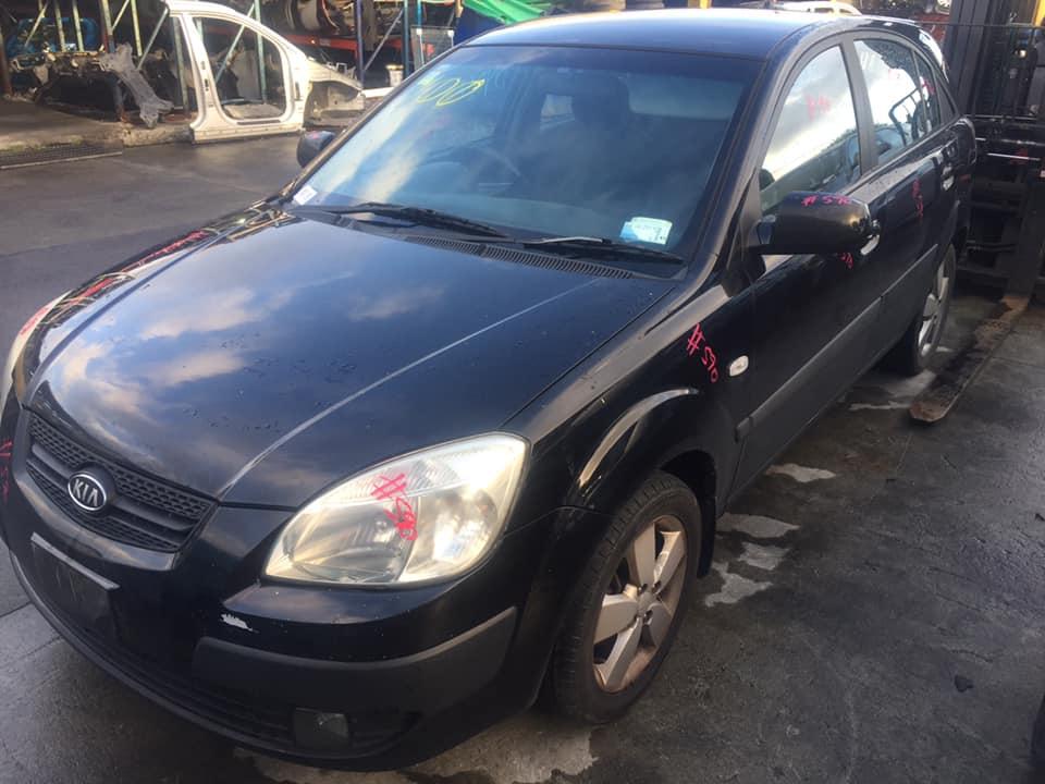 View Auto part Trans/Gearbox Kia Rio 2007