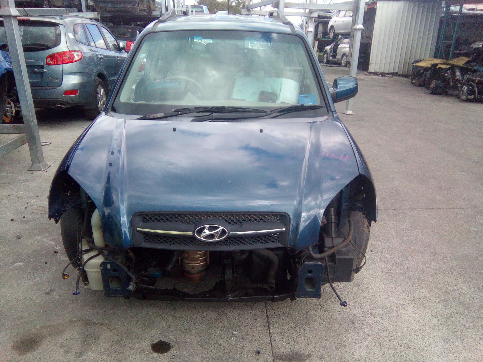 View Auto part Right Rear Door Sliding Hyundai Tucson 2005