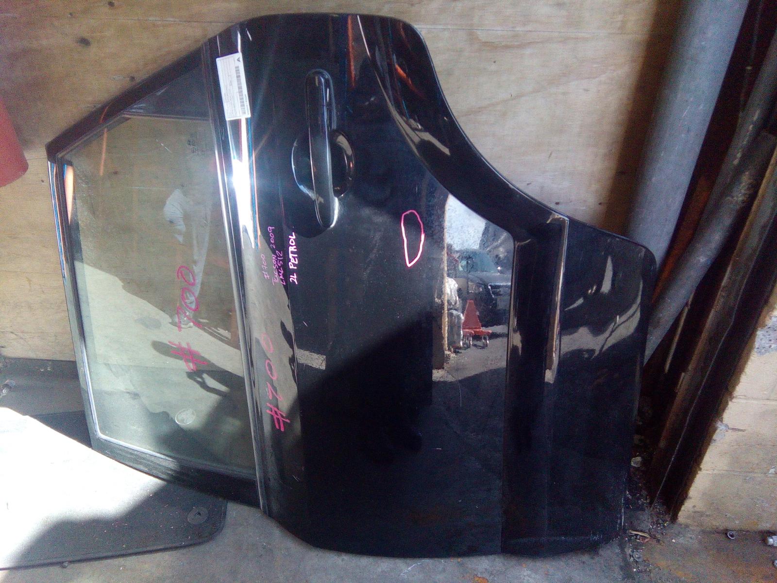 View Auto part Left Rear Door/Sliding Hyundai Tucson 2009