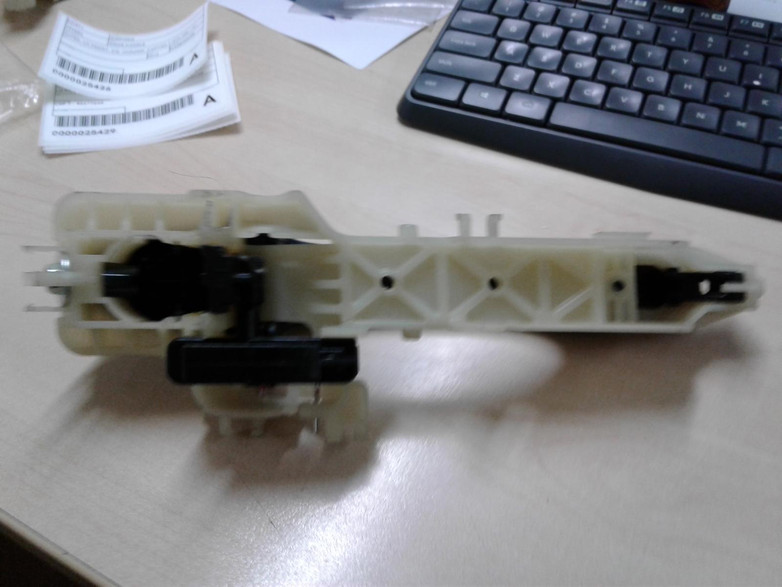 View Auto part Door Handle Kia Sportage 2012