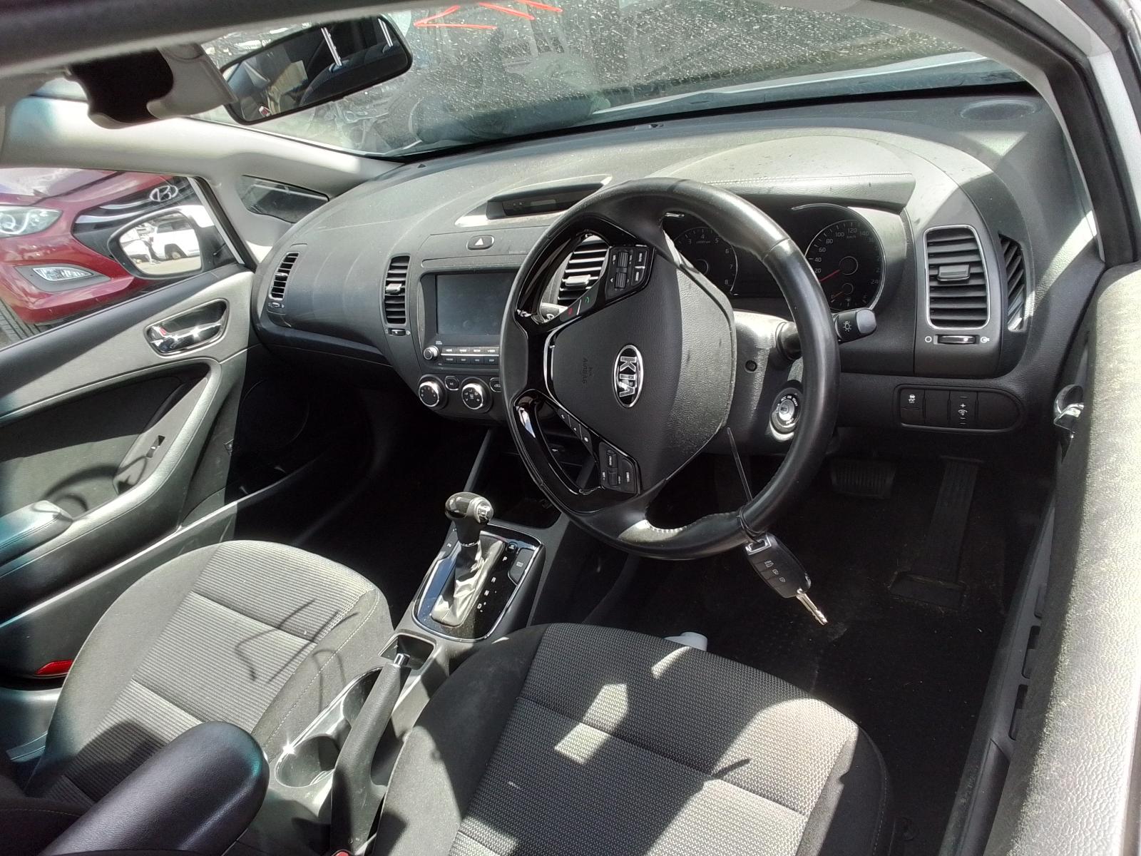 View Auto part Left Front Door Kia Cerato 2018