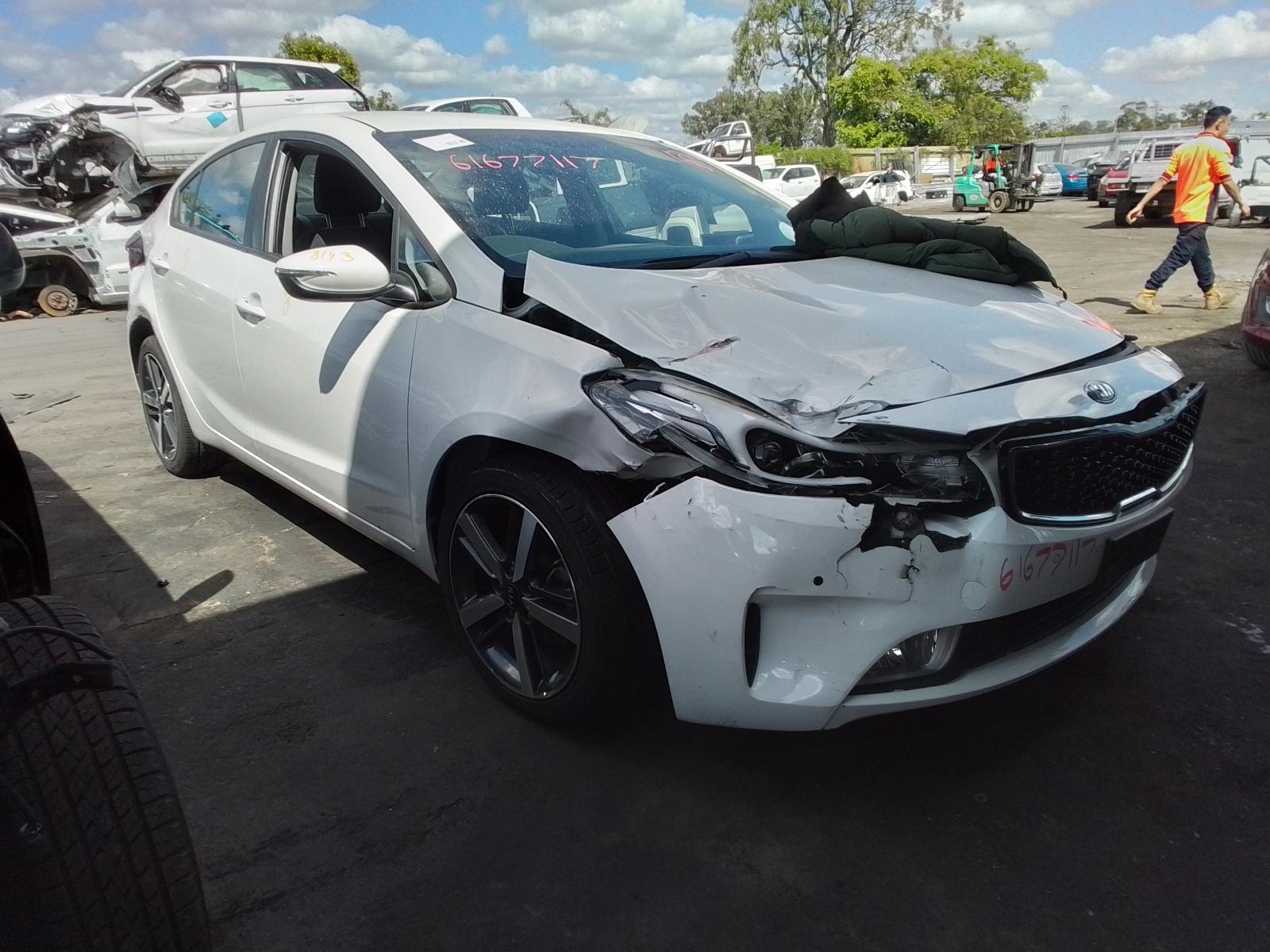 View Auto part Left Front Door Kia Cerato 2018