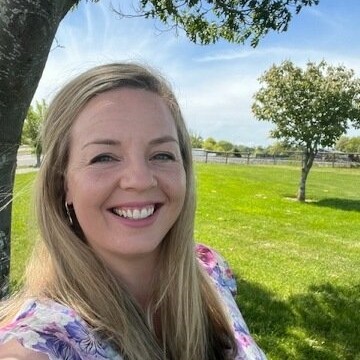 Team member, Dr Niamh Donnellan 