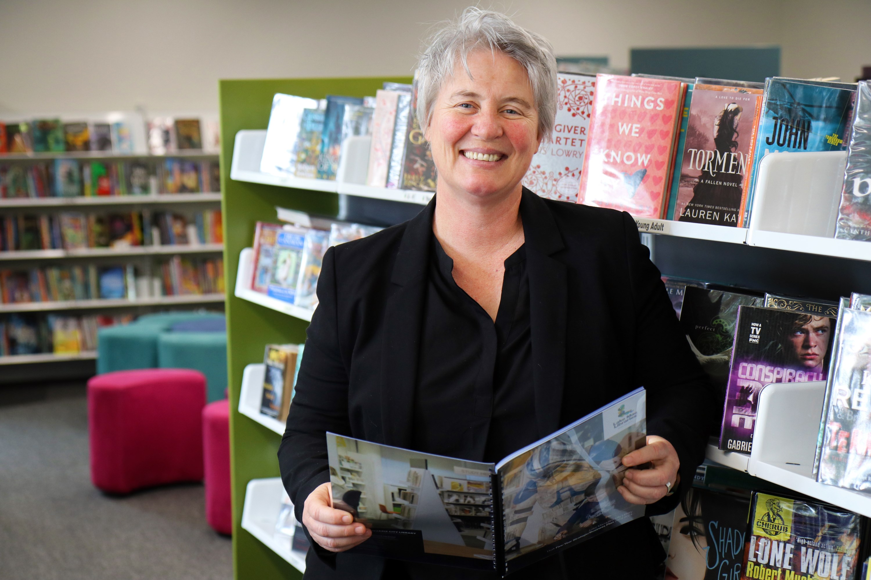 Jacqui hemsley at speers point library %28custom%29