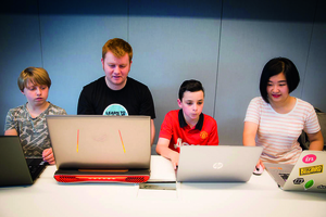 Maker expo technology computers library 3i7a8978 cmyk