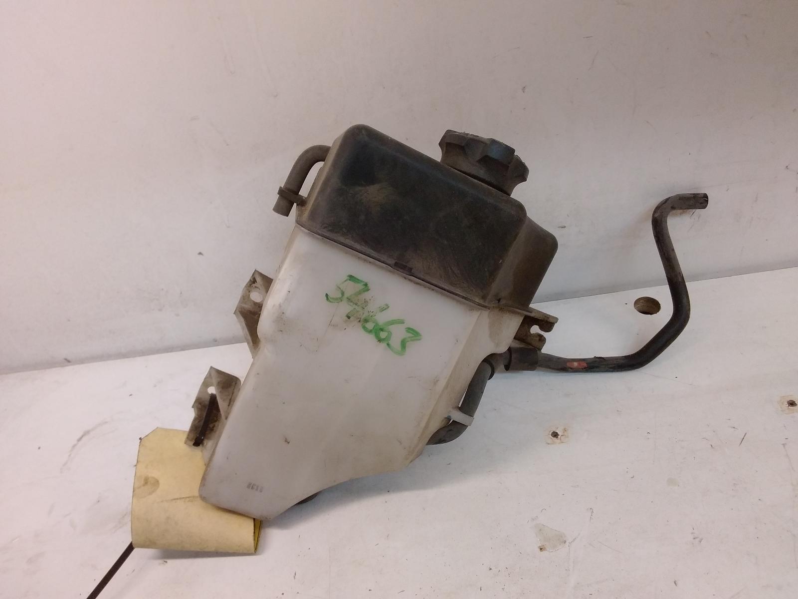 2010 Hyundai Iload/imax Overflow Bottle View Auto part Overflow Bottle Hyundai Iload/imax 2010
