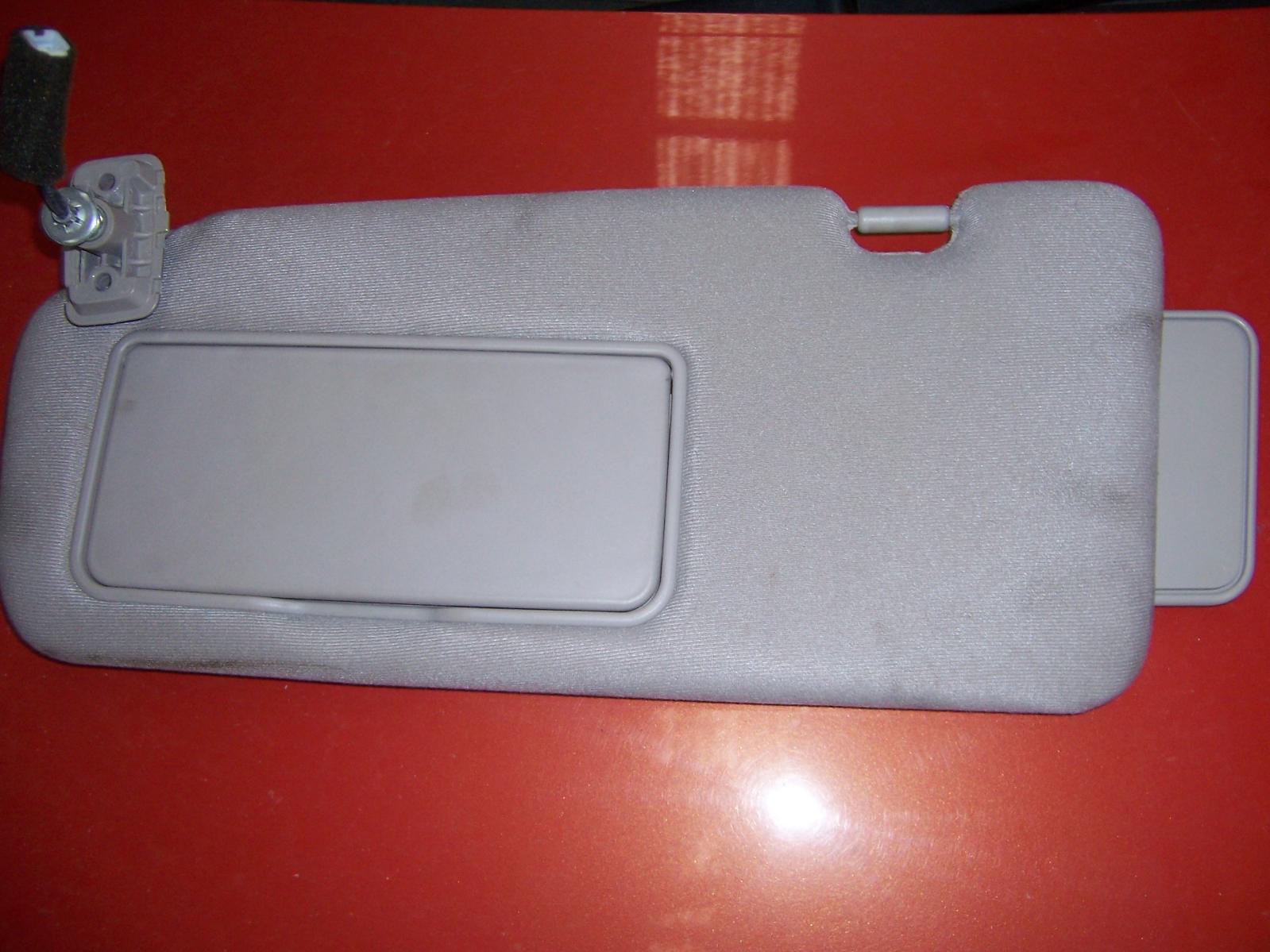 View Auto part Sunvisor Kia Carnival/grand Carnival 2006