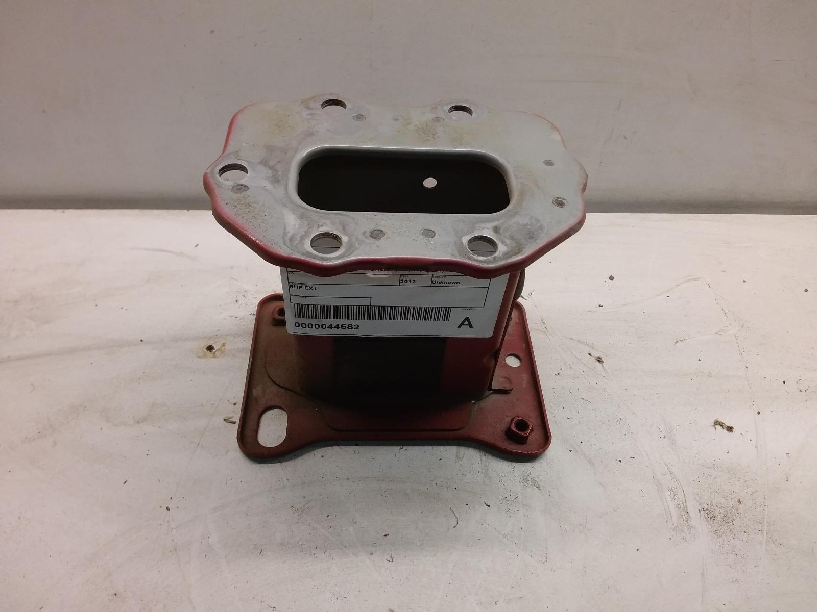 View Auto part F/Bar Reinforc/Brack Hyundai I30 2012