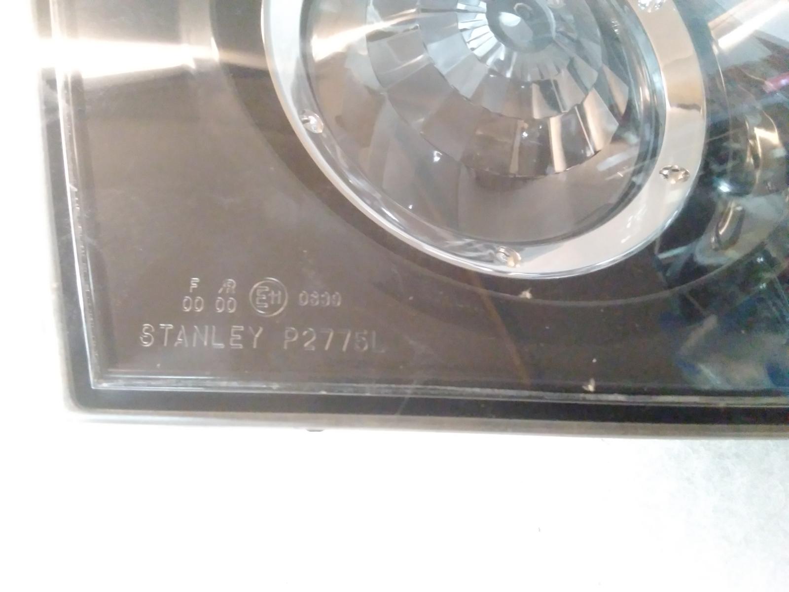 View Auto part Rear Garnish Mazda 3 2006