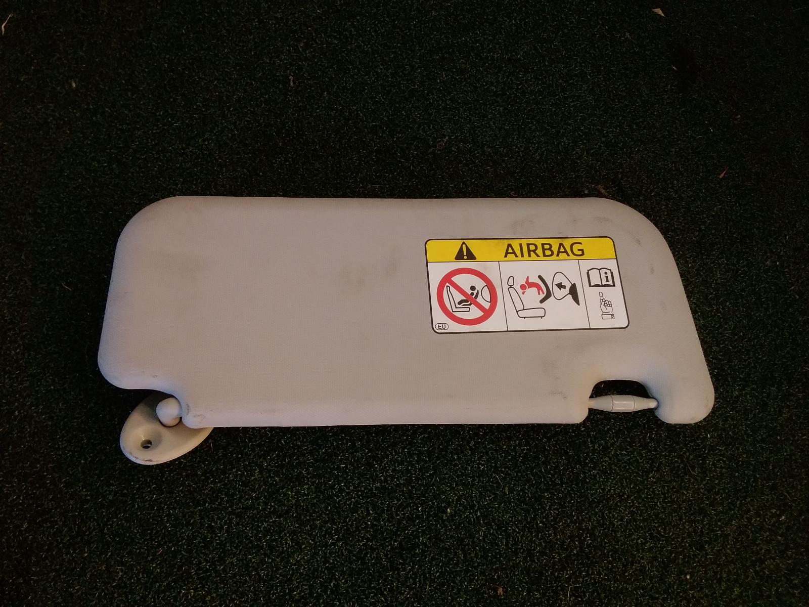 View Auto part Sunvisor Toyota Corolla 2013