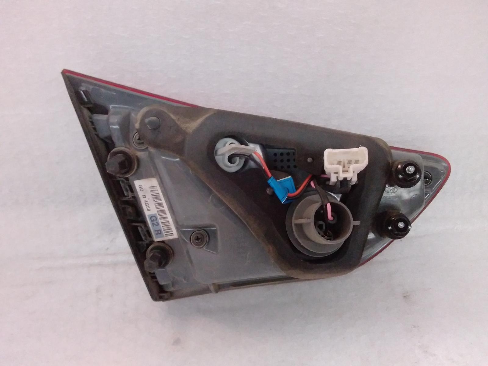 View Auto part Rear Garnish Hyundai I30 2014