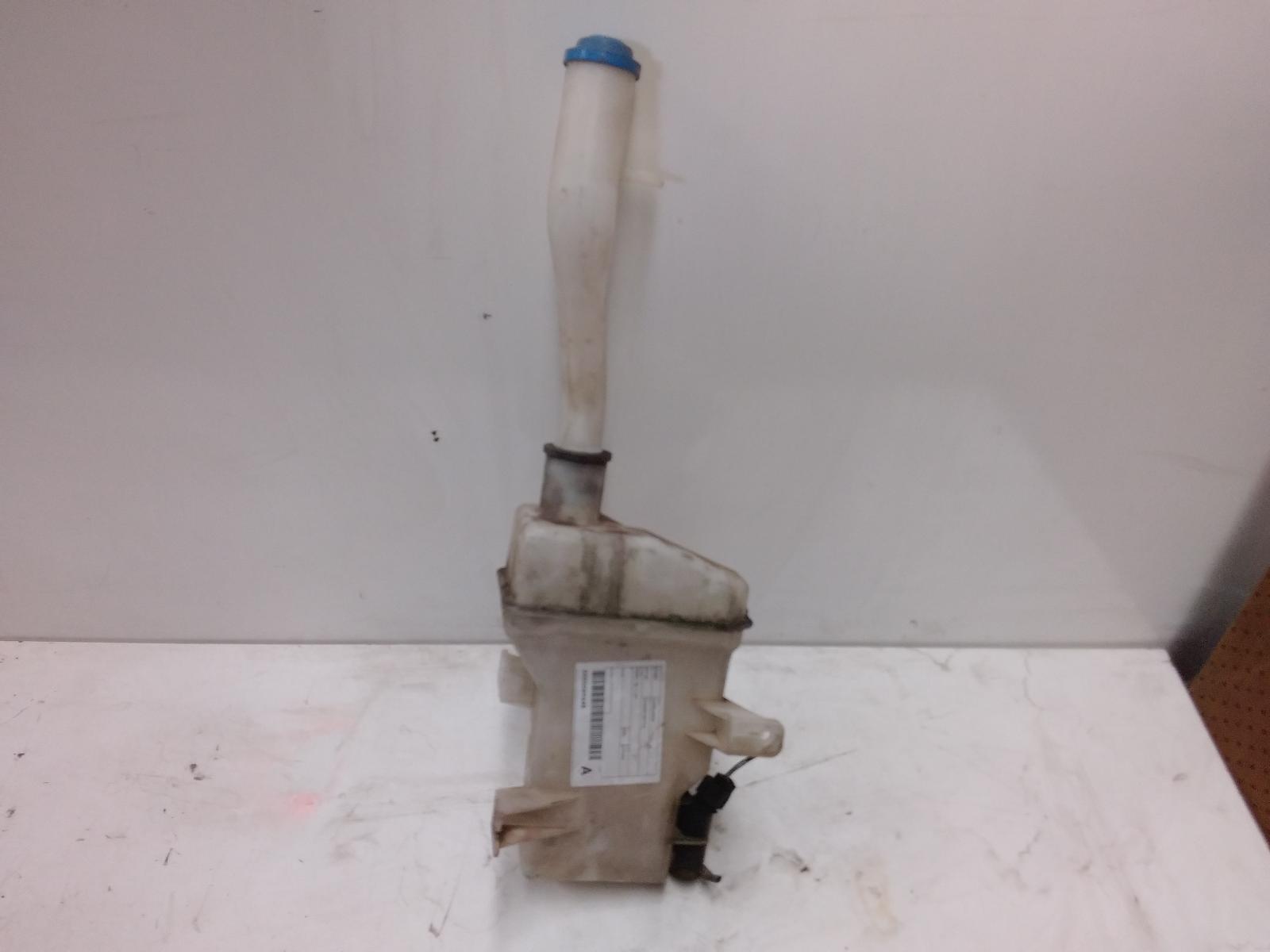 View Auto part Washer Bottle Hyundai Iload/imax 2009