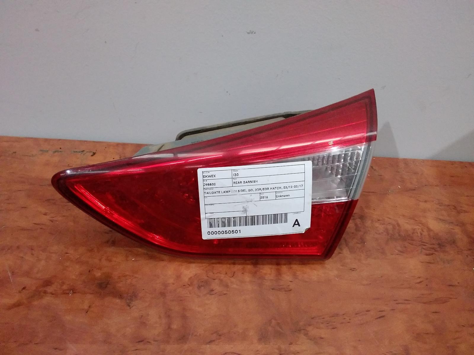 2016 Hyundai I30 Rear Garnish View Auto part Rear Garnish Hyundai I30 2016