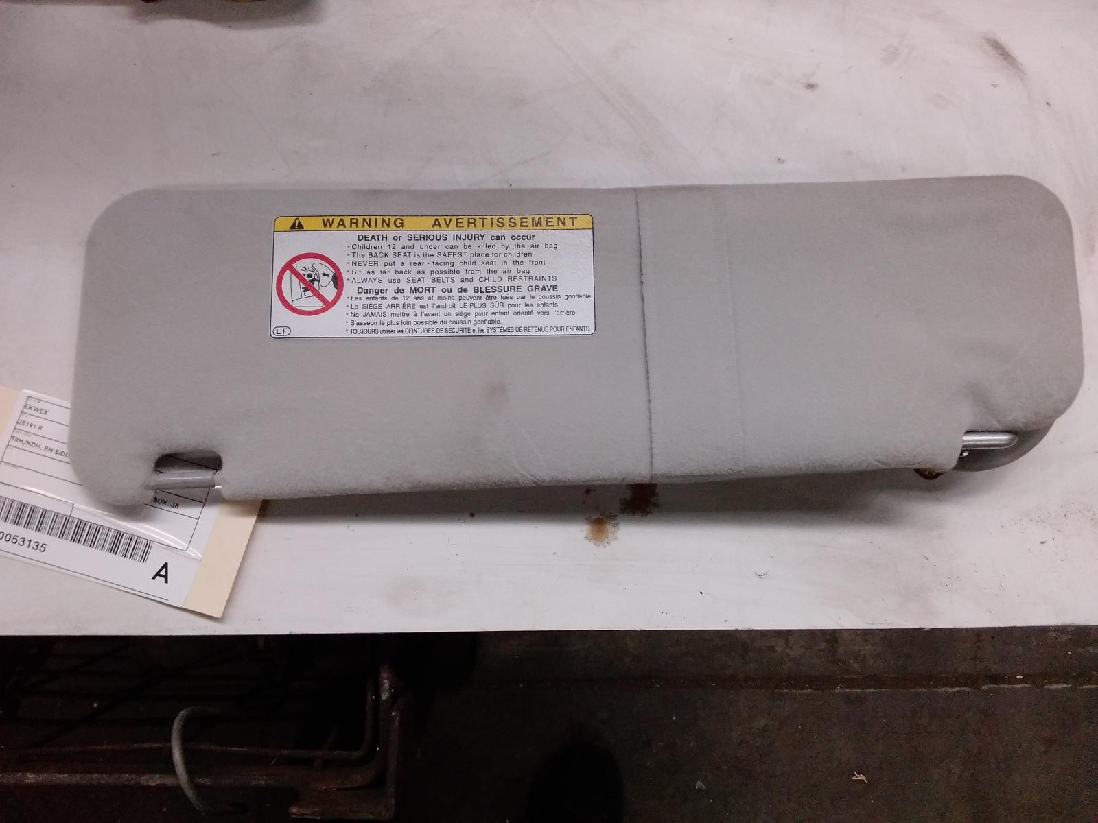 View Auto part Sunvisor Toyota Hiace 2015