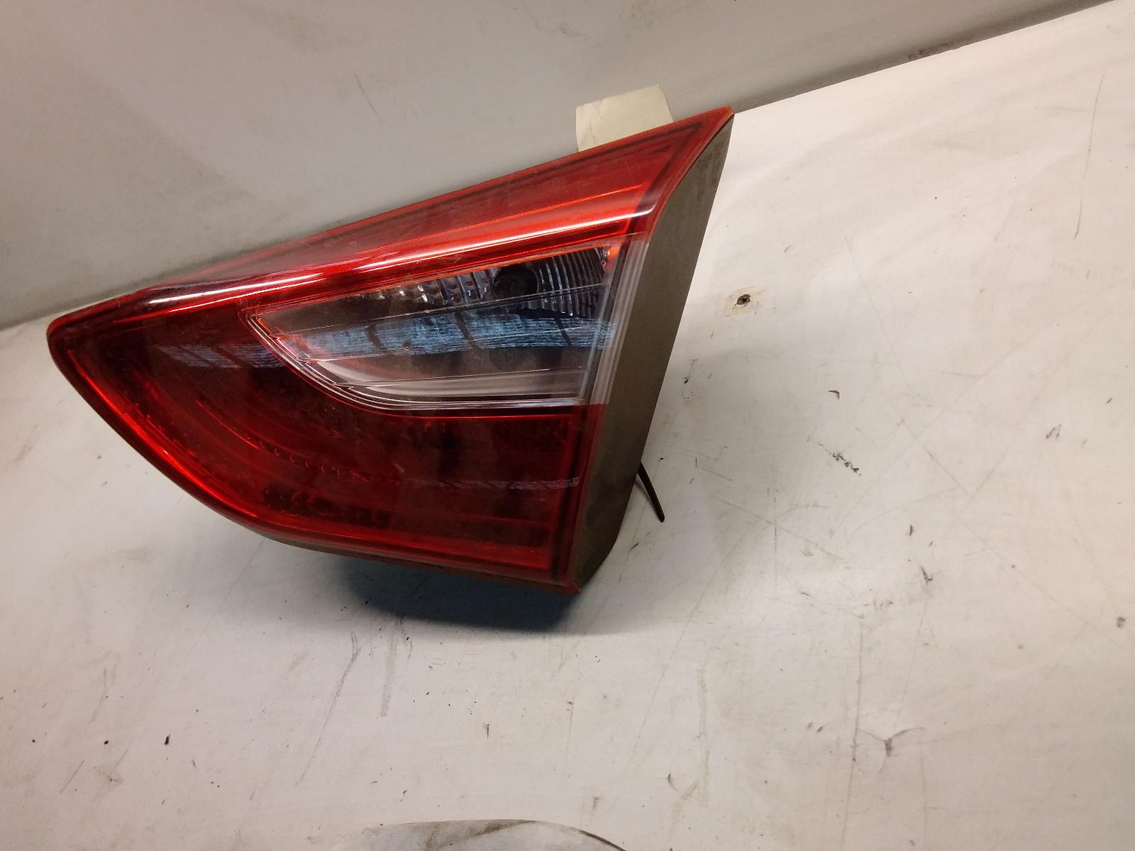 View Auto part Rear Garnish Hyundai I30 2015