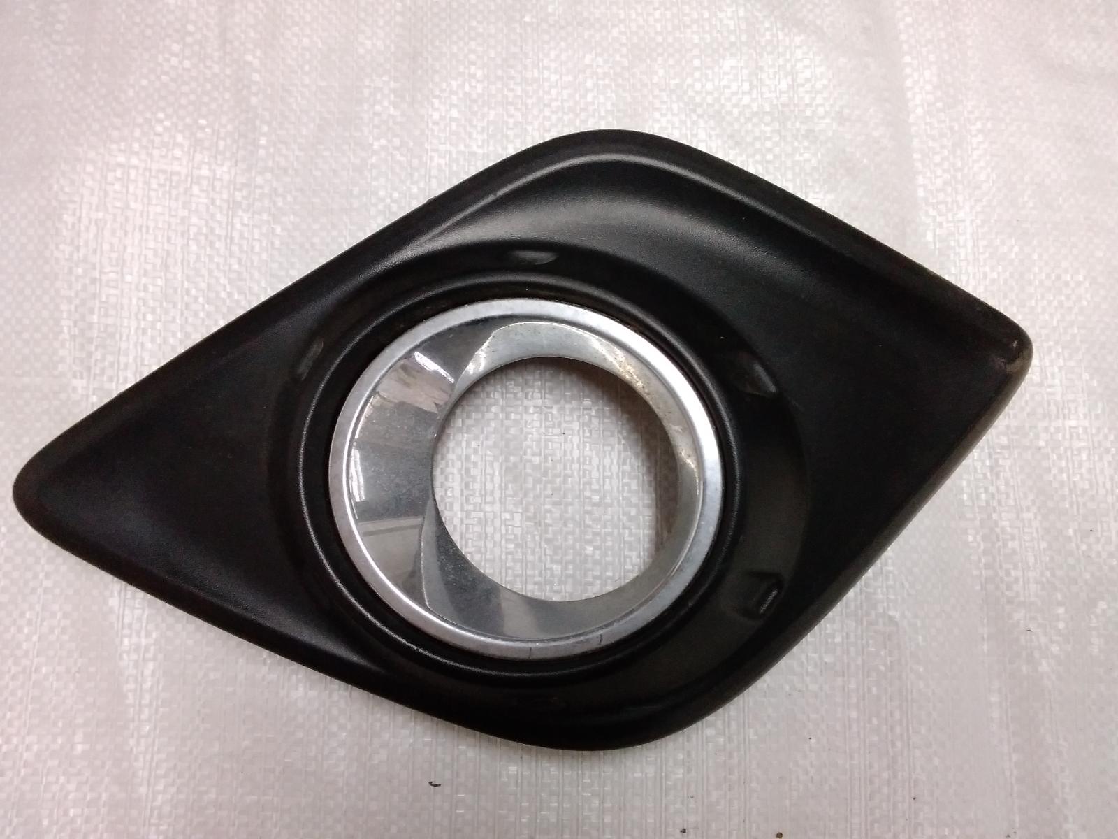 View Auto part Right Indicator/Fog/Side Toyota Hilux 2017