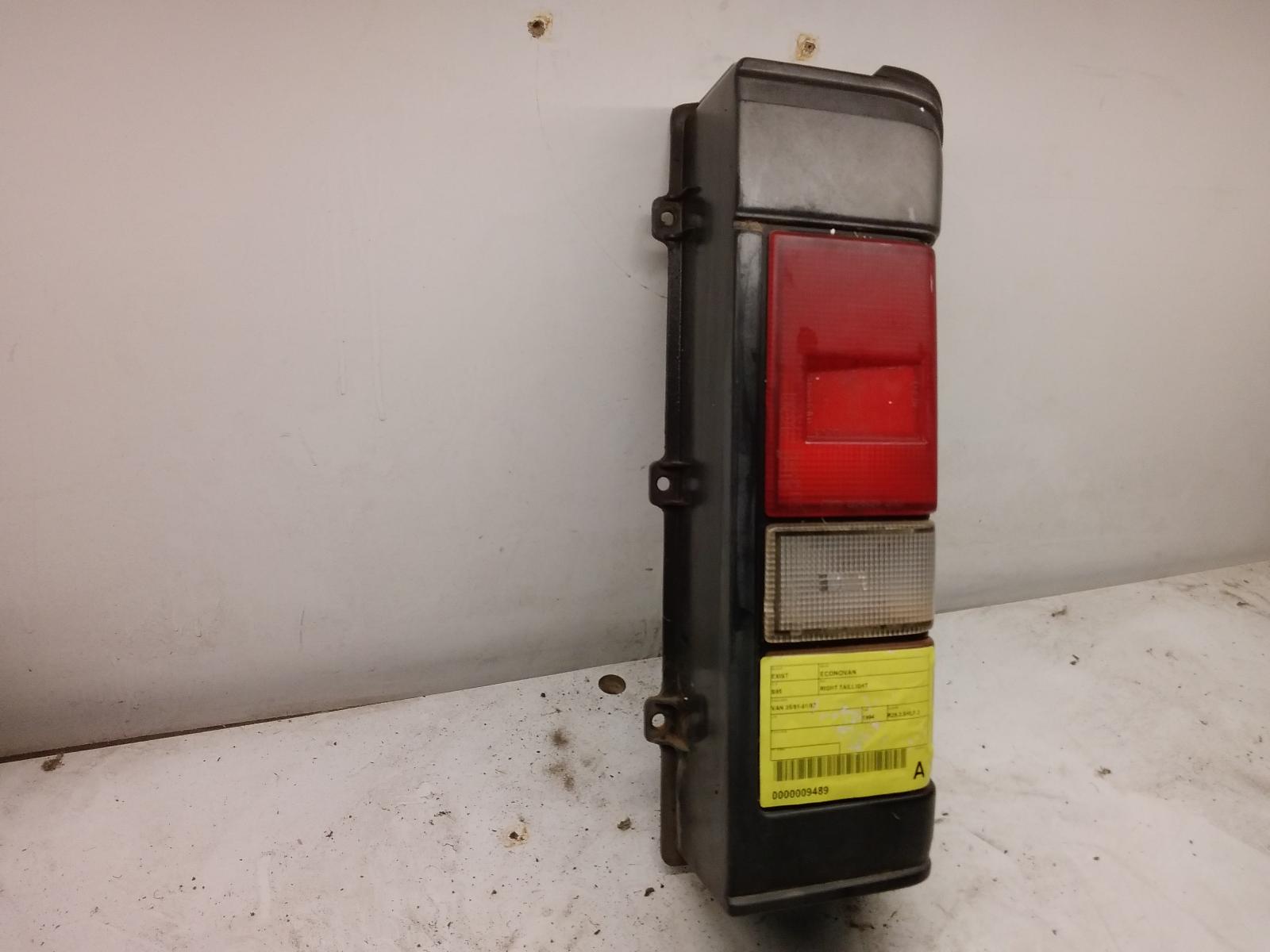 1994 Ford Econovan Right Taillight View Auto part Right Taillight Ford Econovan 1994