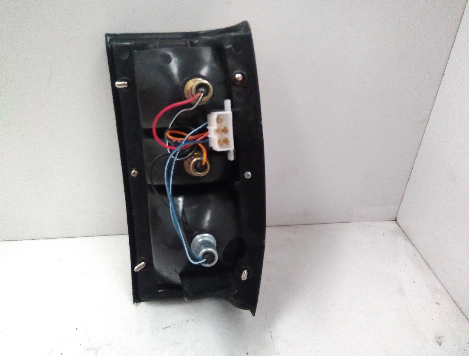 View Auto part Right Indicator/Fog/Side Mitsubishi Triton 2000