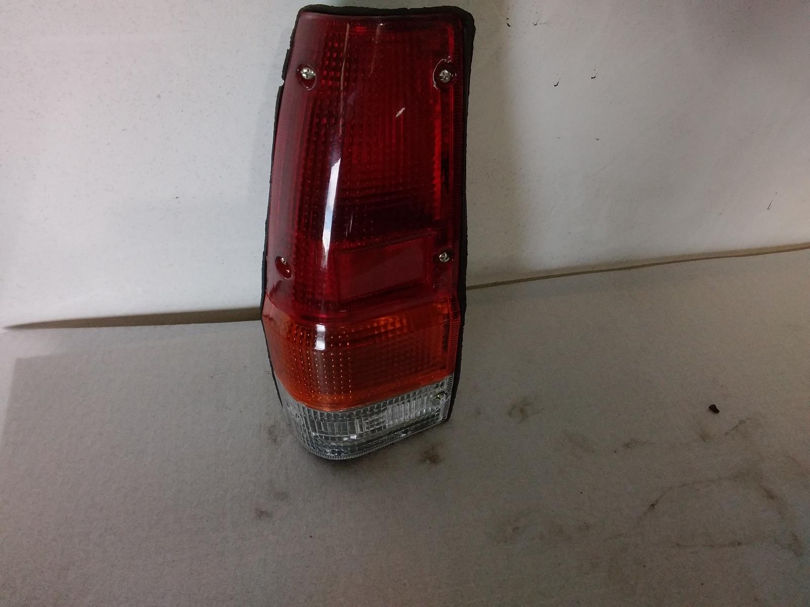 1987 Nissan Navara Left Taillight View Auto part Left Taillight Nissan Navara 1987