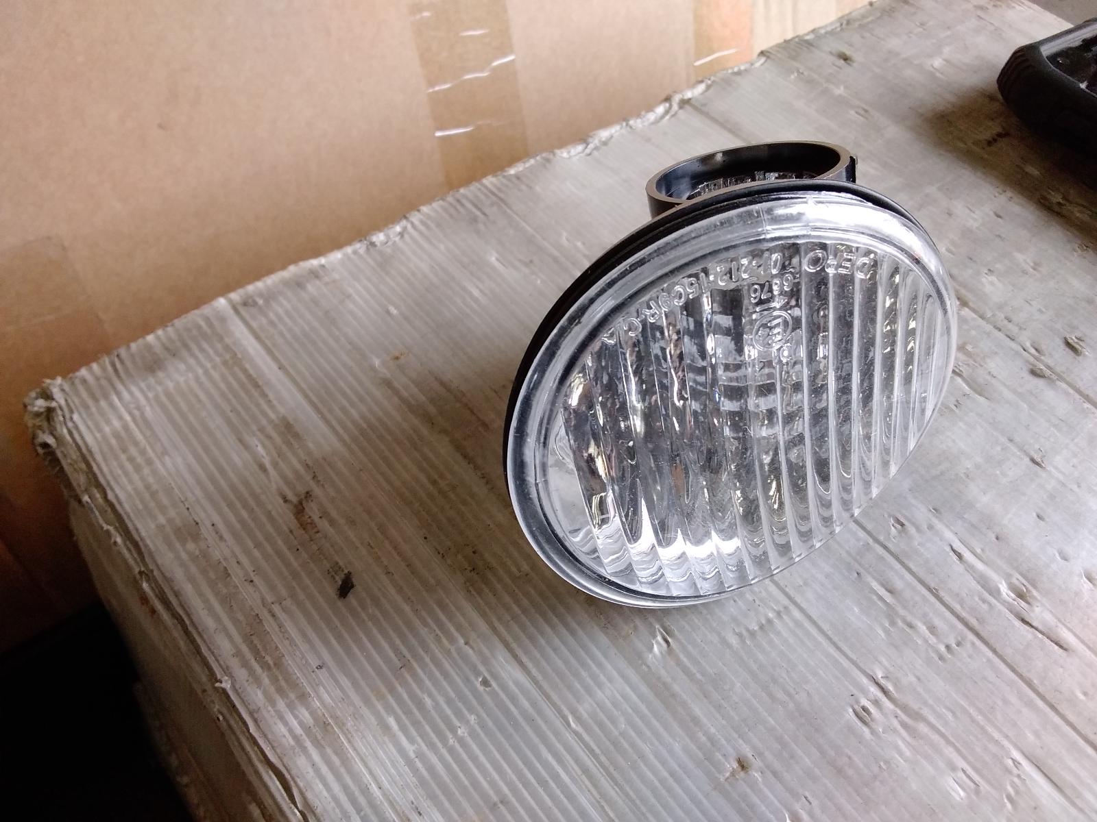1998 Toyota Corolla Right Indicator/Fog/Side View Auto part Right Indicator/Fog/Side Toyota Corolla 1998