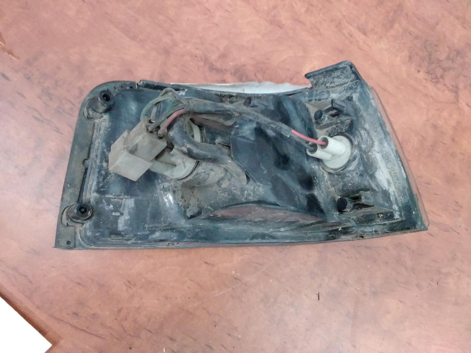 1991 Mazda 323 Left Indicator/Fog/Side View Auto part Left Indicator/Fog/Side Mazda 323 1991
