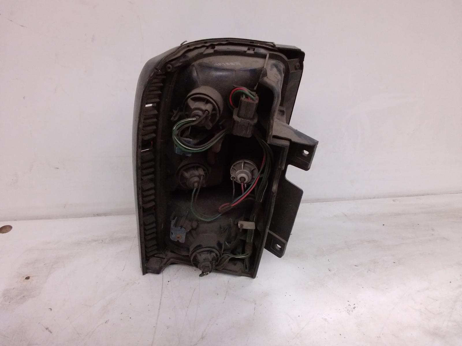 View Auto part Right Taillight Mitsubishi Pajero 1997