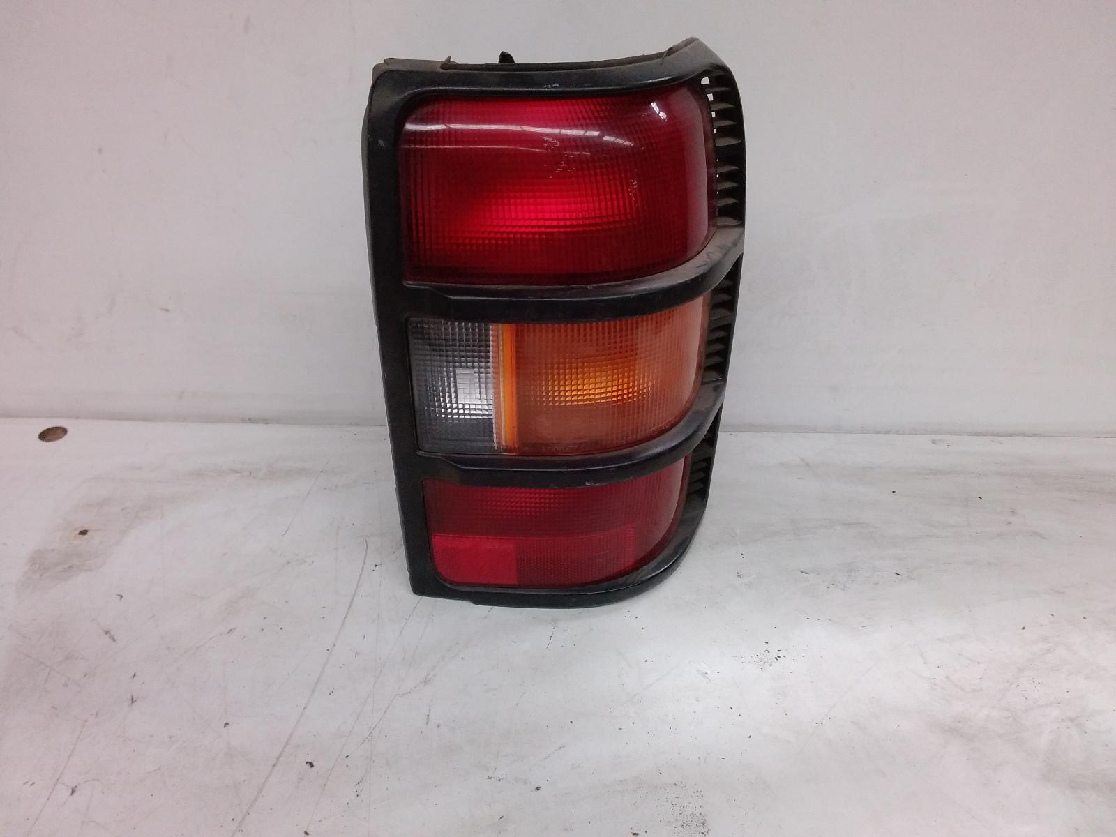 View Auto part Right Taillight Mitsubishi Pajero 1997