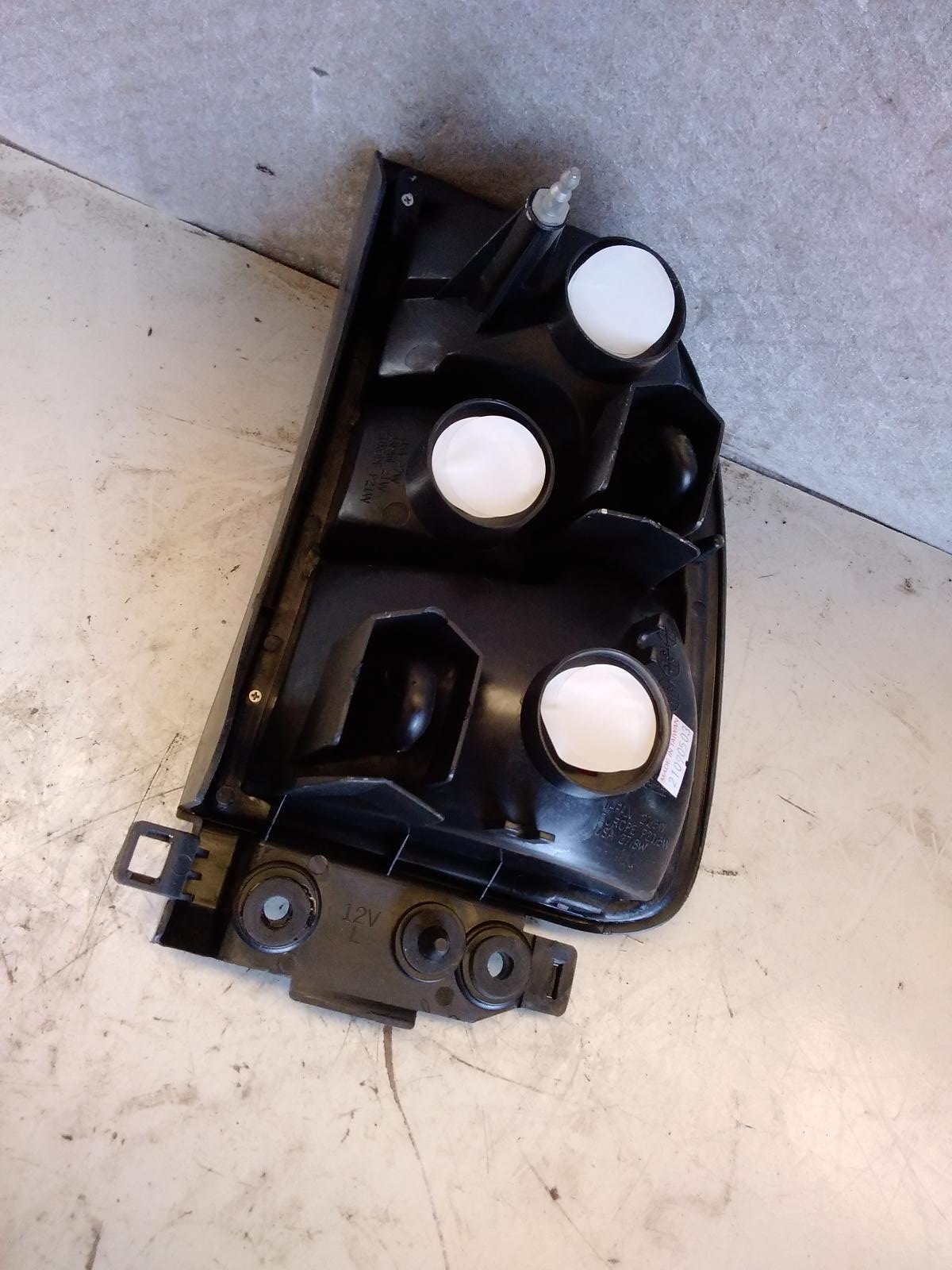 View Auto part Left Taillight Toyota Rav4 1996