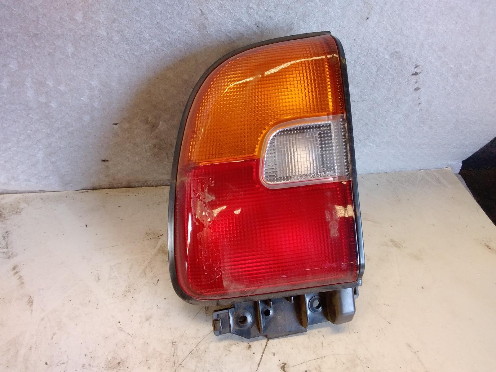 View Auto part Left Taillight Toyota Rav4 1996
