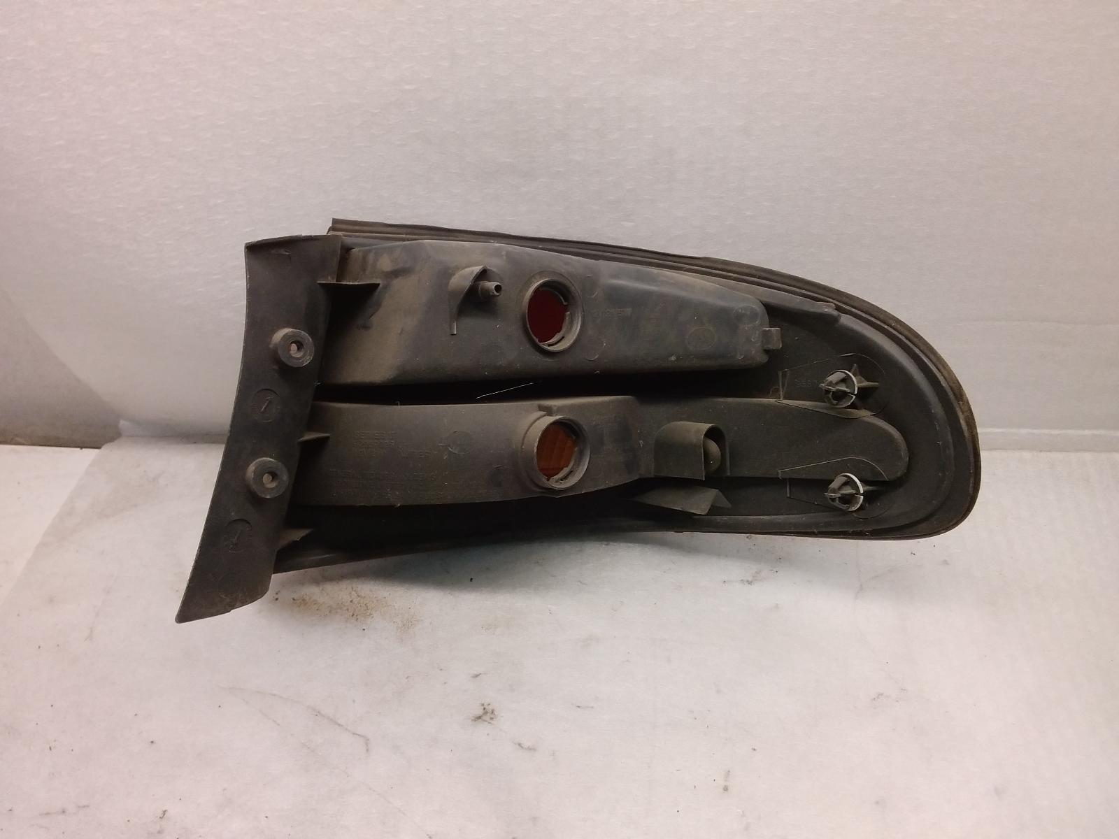 1998 Holden Commodore Left Taillight View Auto part Left Taillight Holden Commodore 1998