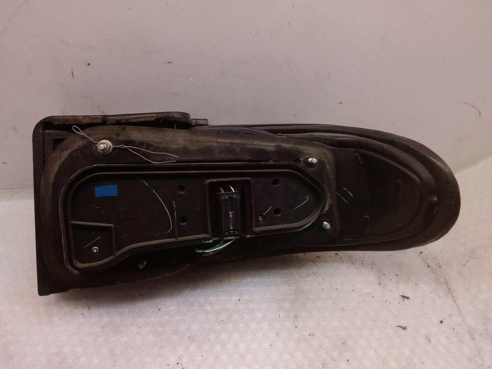 1993 Mitsubishi Lancer Left Taillight View Auto part Left Taillight Mitsubishi Lancer 1993