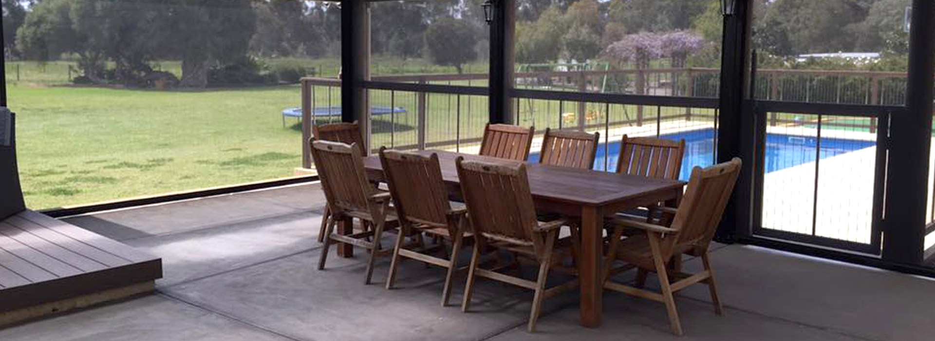 outdoor-table-with-patio-blinds-adelaide outdoor-table-with-patio-blinds-adelaide