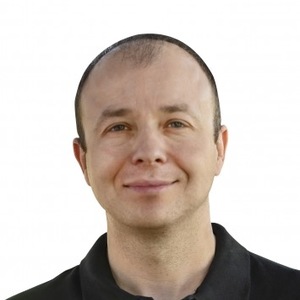 Pigol  roman headshot 1219