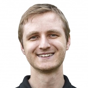 Moya  alex headshot 1219jpg %281%29