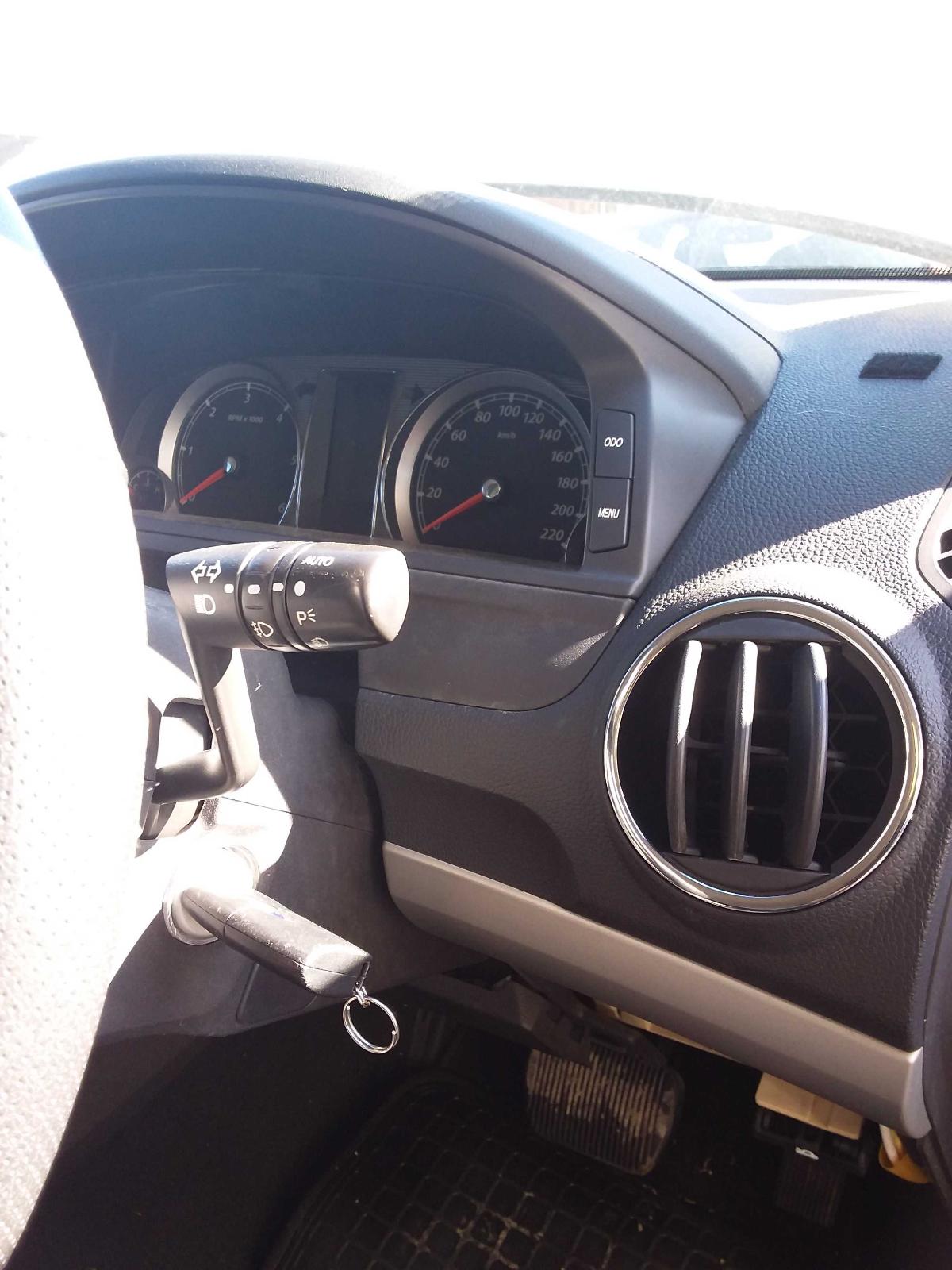 Gear Stick/Shifter Territory Ford 2013