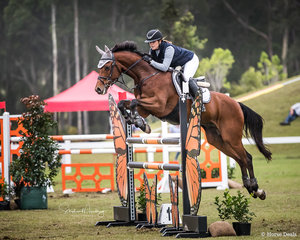 -Erin Buswell and 'Quero Quero'place second in the round in a time of 28.18 sec