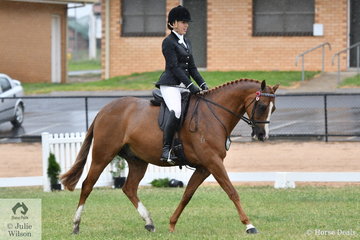 Donna White made the First Season Hack Final with her, 'Archill Mossaic' (15-15.2hh).