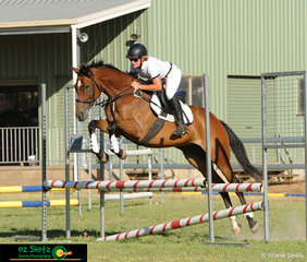 Cassie O'Brien and Diehard Diva spend their weekend in Toowoomba competing at the Australia Day Show Jumping Championships.
