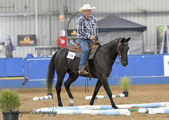 JOHN HATELEY RIDING STYLISH HERBERT IN THE NOVICE AMATEUR TRAIL