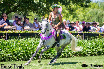 Riddles the Unicorn with Lyndal Yelavich the fairy looked amazing in their costumes.