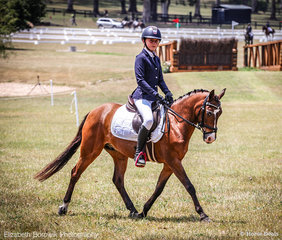 Poppie Gorton and Fots Farm  I Spy on their way to warm up for the Saddleworld Bowral EvA95 JNR class.