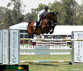 Riding first out in the Mini Prix Qualifier AM5 at the 2019 Sydney Summer Classic was Billy Raymont riding his horse YPH Capulet.
